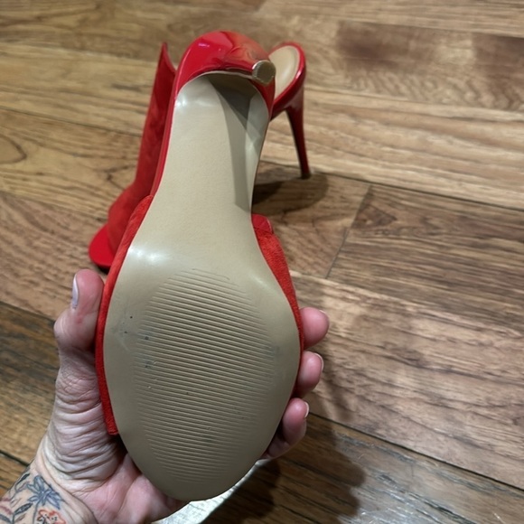 Steve Madden Women’s Sinful Mules in Siren Red 8 - Picture 7 of 10